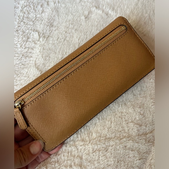 Authentic Michael Kors wallet - Picture 4 of 5